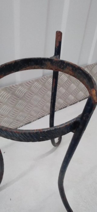 Portamacetas Elevado Hierro Forjado