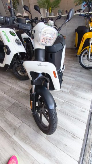 Askoll ES3 Eléctrica Doble Batería