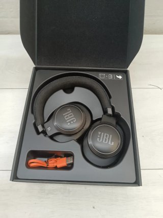 Auriculares JBL Live 660 NC Negros