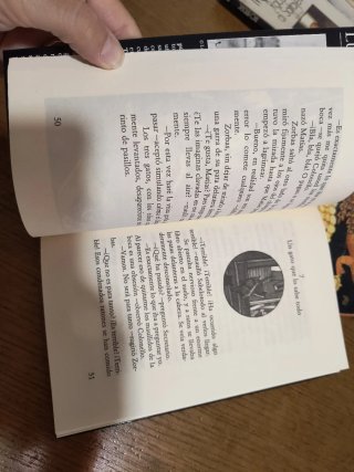 Historia de una gaviota y del gato que le ensen...