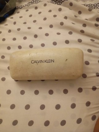 Occhiali da sole Calvin Klein neri usati ma buoni