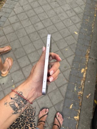 iPhone 14 el precio es negociable