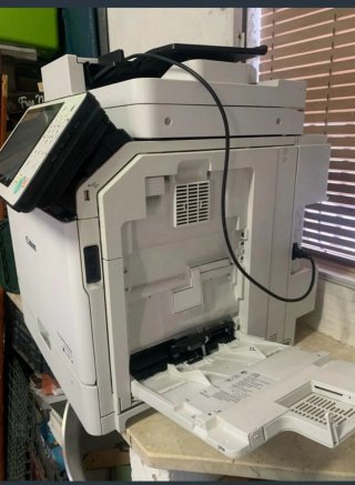 Canon imageRUNNER ADVANCE C2561 Multifunción