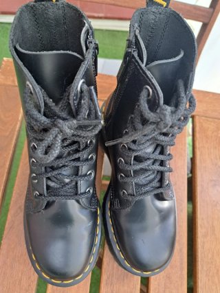 Botas Dr. Martens Negras Talla [Talla]