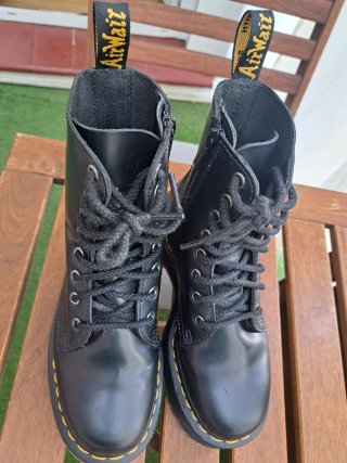 Botas Dr. Martens Negras Talla [Talla]