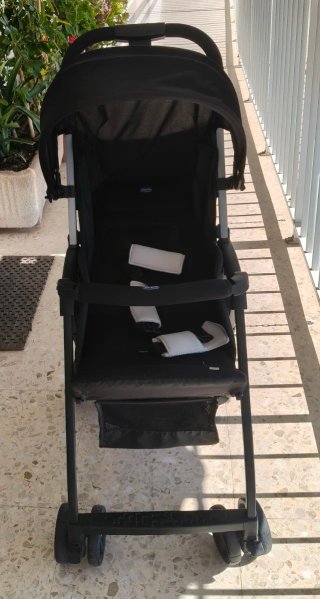 Cochecito de bebé silla negro  marca chico