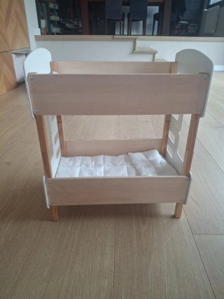 Cuna para muñecos con colchón