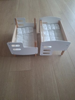 Cuna para muñecos con colchón