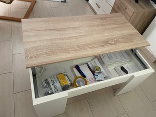 Mueble TV con estanterías y mesa elevable