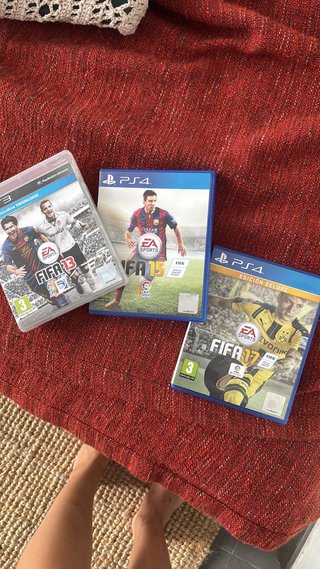 Lote 3 Videojuegos FIFA PS4 y PS3