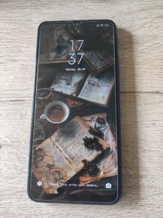 Xiaomi Redmi 9 + 8 Fundas + 1 cristal templado