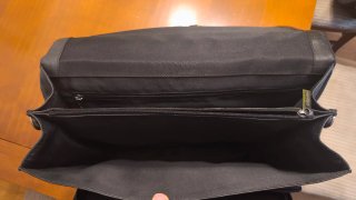Maletín de piel negro