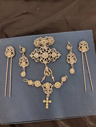 Aderezo Alicantina Oro y Plata