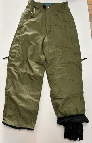 Pantalón impermeable unisex verde