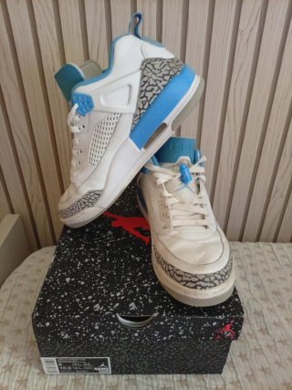 Jordan Spizike Low Talla 42.5 + caja original