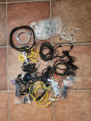 Lote Cables Ethernet, Wifi, Euroconector y más