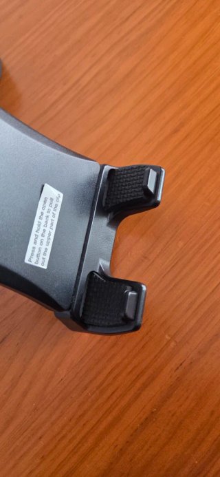 Soporte articulado para tablet y móvil