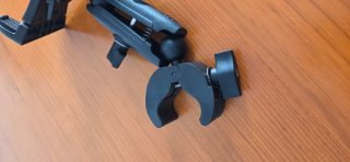 Soporte articulado para tablet y móvil