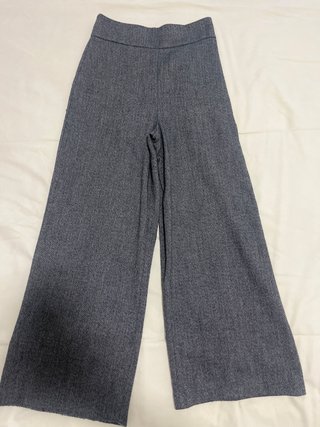 Pantalón Zara gris