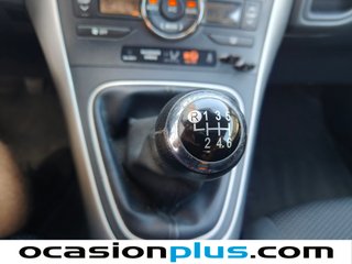 Toyota Auris 1.6 VVT-i Active 97 kW (132 CV)