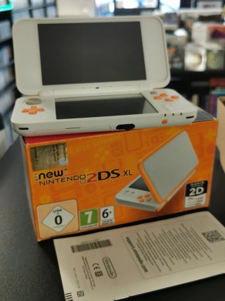New Nintendo 2DS XL Bianco Arancione Box