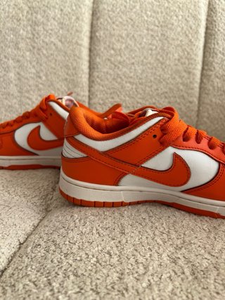 Nike Dunk Low Naranja y Blanca
