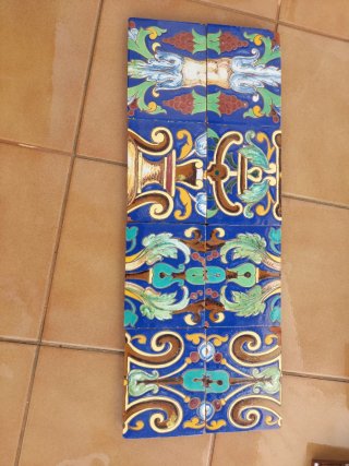 Conjunto azulejos antiguos palacete Sevilla