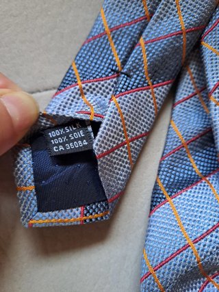 Cravatta a quadri in seta Made in Italy