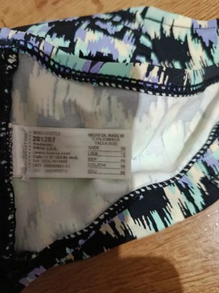 Bañador tipo bandeau estampado