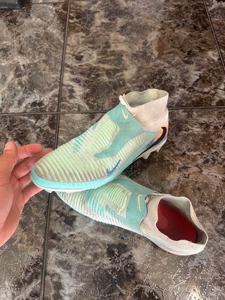 Botas de fútbol Nike Talla 45