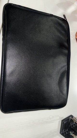 Funda CARAS para iPad o portátil