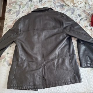 Chaquetón de cuero Cortefiel caballero Talla M