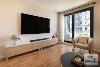 Mueble TV y aparador madera, color roble y blanco.