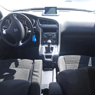 Peugeot 5008 2015