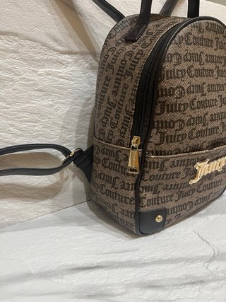 Mochila Juicy Couture Marrón y Negra
