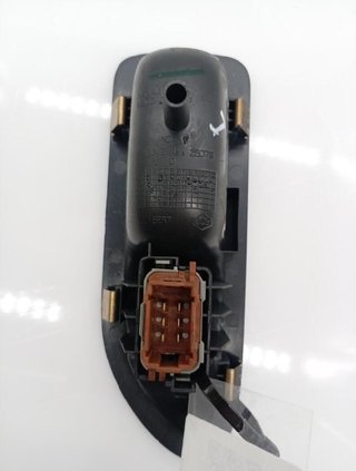 Mando elevalunas renault 8200317494 laguna 6443