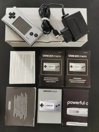 Game Boy Micro Silver Boxata