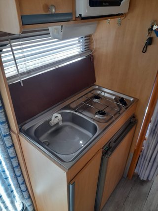 Caravana Roller 5 plazas, 3 ambientes, Mover