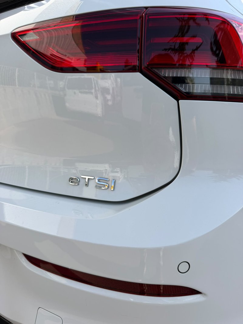 Volkswagen Golf 2024, foto 8