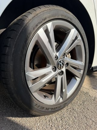 Volkswagen Golf 2024