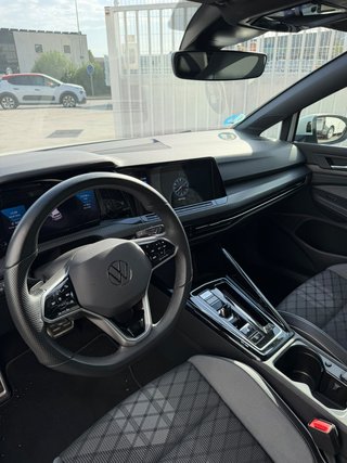 Volkswagen Golf 2024