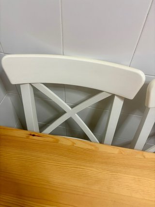 Mesa de cocina y 4 sillas