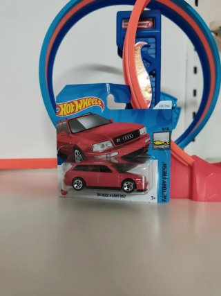 4x Hot Wheels Audi RS2 RS6