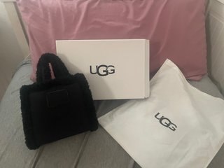 Bolso Mini UGG Negro