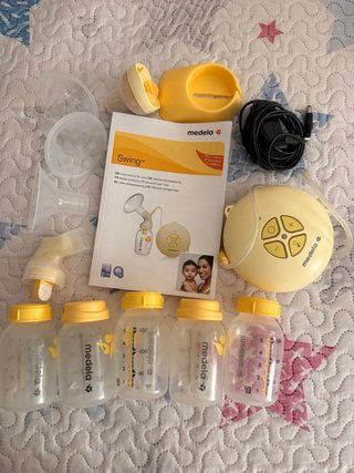 Sacaleches Medela Swing con accesorios