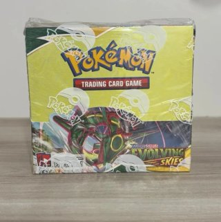 Caja Pokémon Evolving Skies