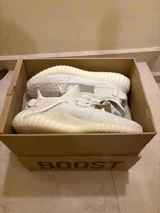 Yeezy 350 Bone