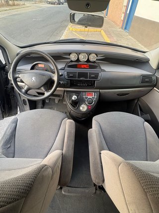 Peugeot 807 2006