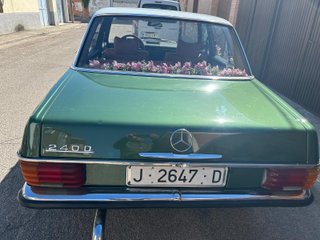 Mercedes-Benz 240D W115
