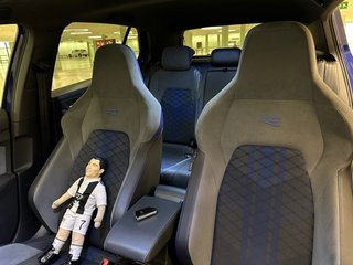 Volkswagen Golf R 2023